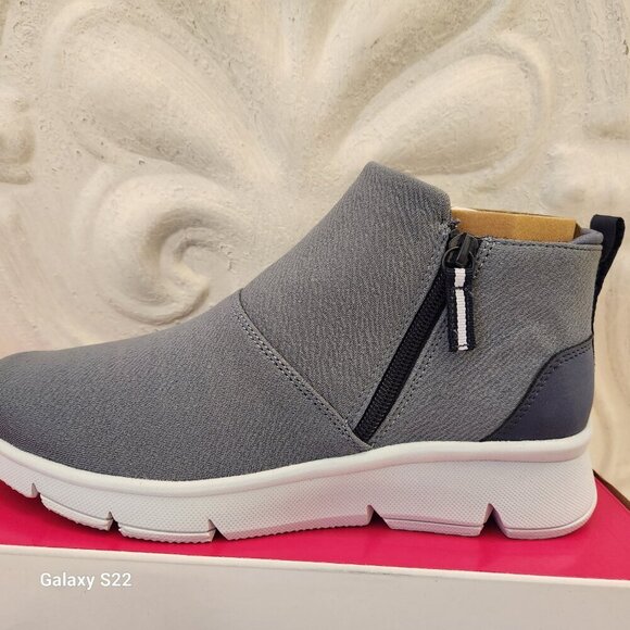 RYKA Companion FolkBlue Booties. NIB. Size 7.5 Wide - Picture 1 of 13